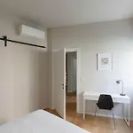 Modern Spacious On The Tevere