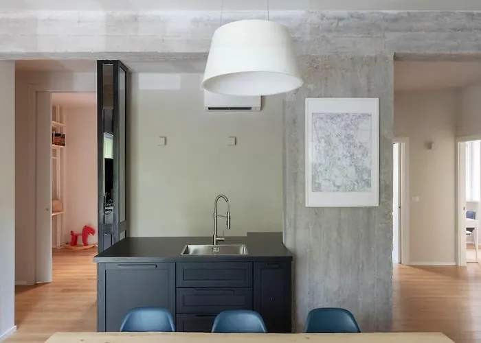 Modern Spacious On The Tevere Róma