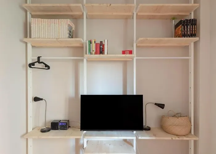 Modern Spacious On The Tevere Róma