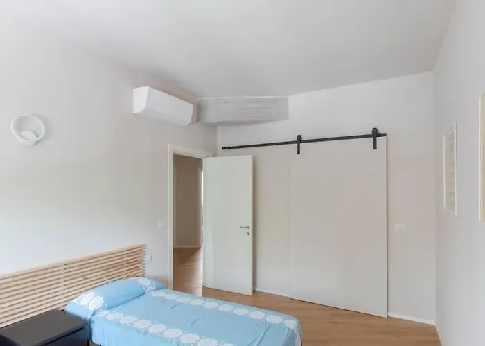 Modern Spacious On The Tevere * Róma
