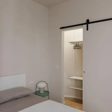 Apartment Modern Spacious On The Tevere