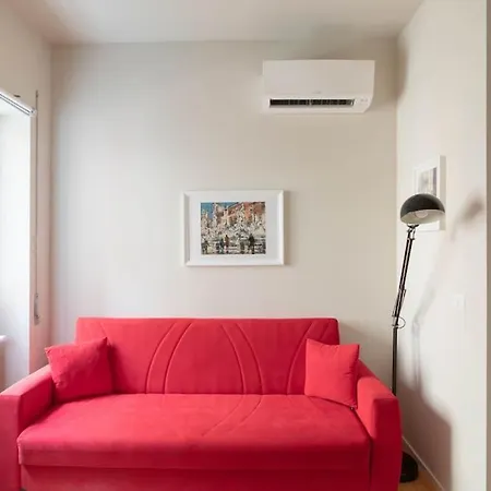 Modern Spacious On The Tevere Rome